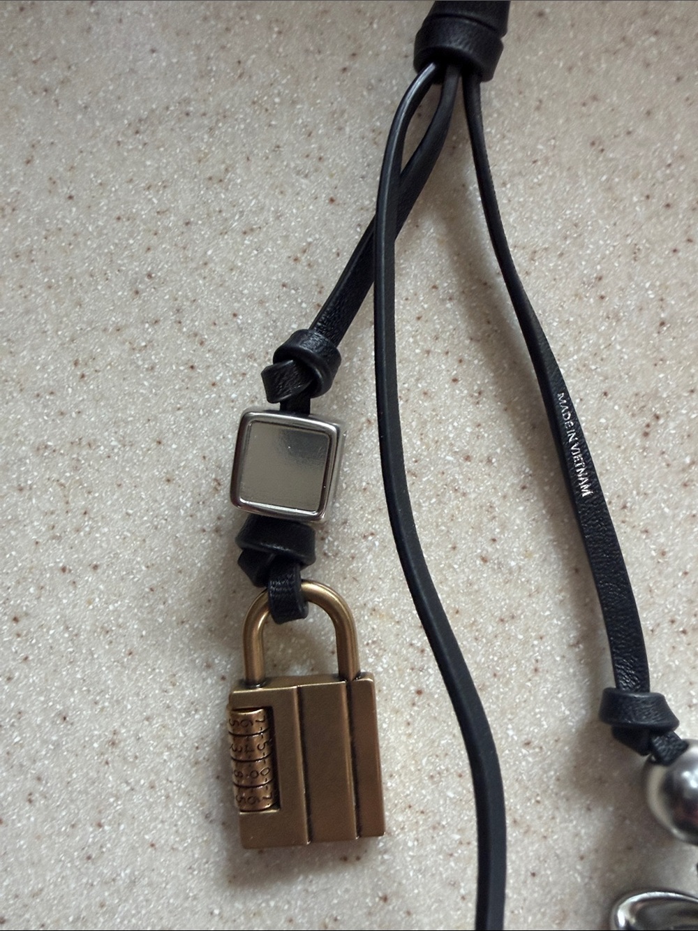 Coach Rogue 31 Loved Leather Lock Heart Bow Charm Cluster Keychain - Picture 8 of 9